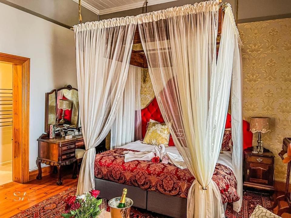 Betty'S Boutique Hotel มอสเซิลเบย์ ภายนอก รูปภาพ